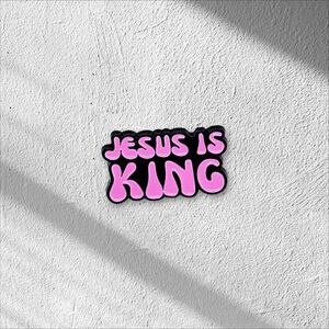 Jesus Is King Pin Broche Brooch Jesus Revolution Pink Black Statement